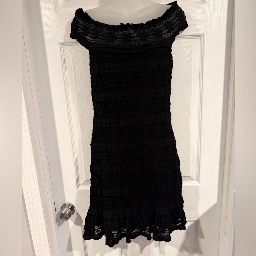 Max Studio Black Ruffled Midi Dress - Picture 2 of 6